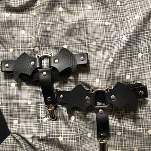 2pcs Bat Wing Leg Stockings Suspender Carter Belt